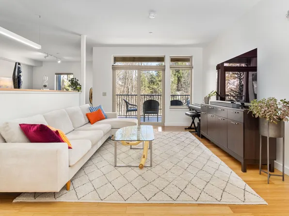 15 Gile Drive #1B, Hanover, NH 03755