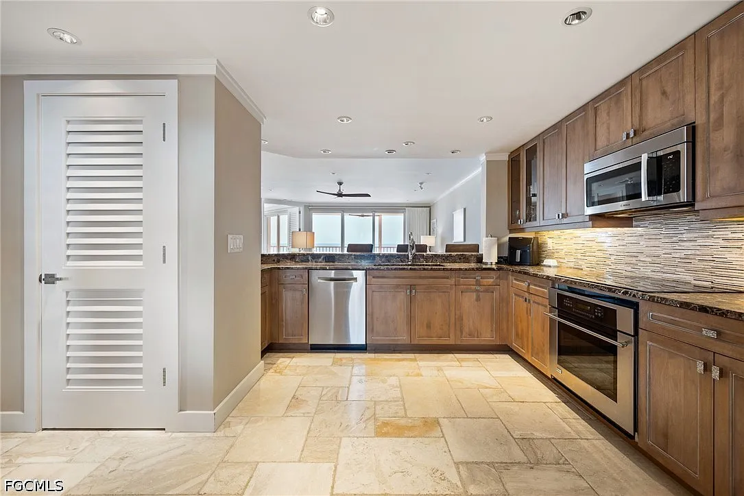 2 bed, 2.0 bath, 1604 sqft, $15,000 — Photo 4
