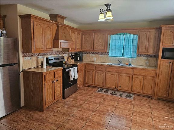 5th image of 6511 Soledad Dr