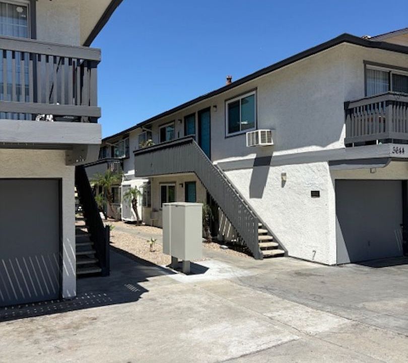 2nd image of 3640-44 S Barcelona St #3644-02