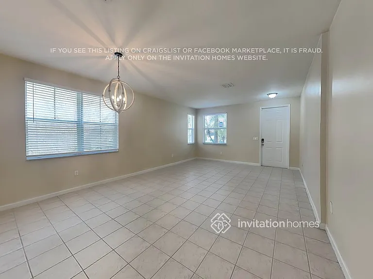 5352 SW 155th Ave — Photo 4