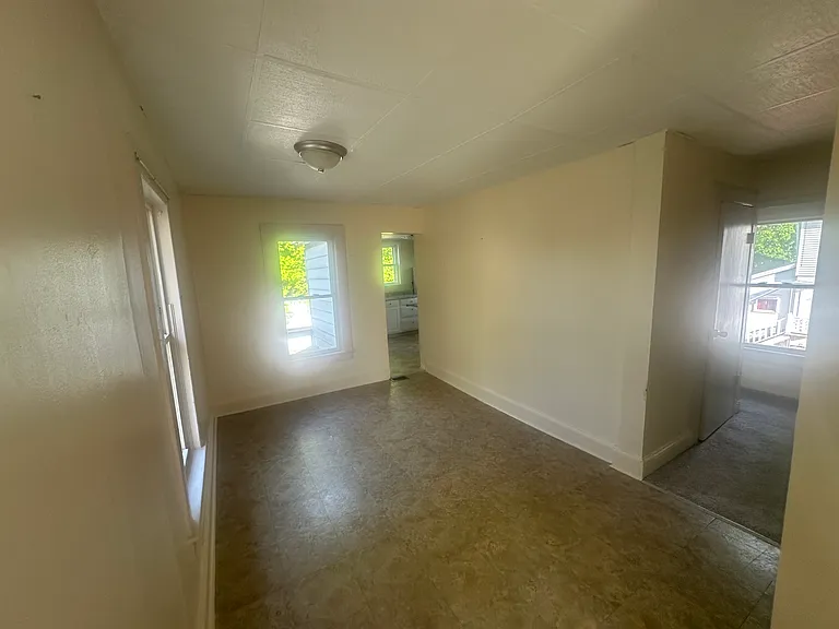 12 Jay St #3 — Photo 5
