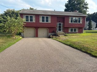 34 Kelly Crest Rd, Branford, CT 06405