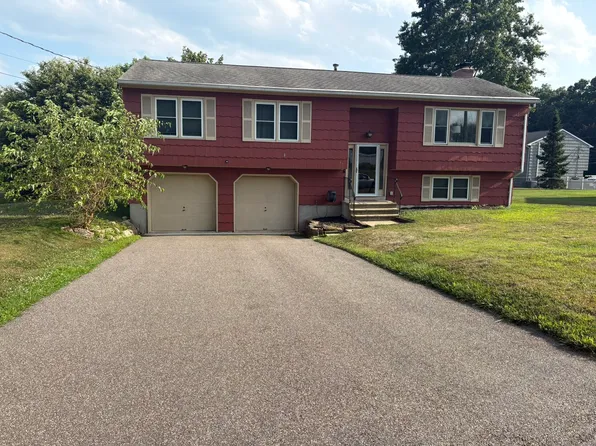 34 Kelly Crest Road, Branford, CT 06405