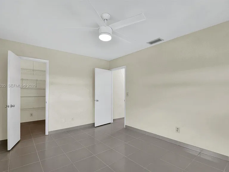 2480 Windsor Rd — Photo 44