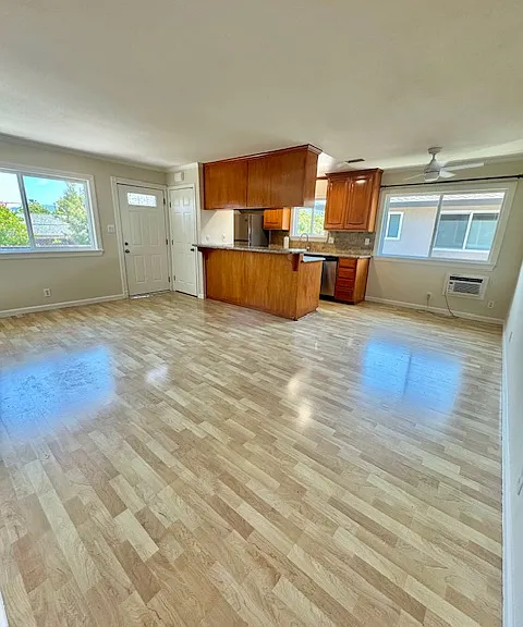 1270 Bouret Dr #4 — Photo 4