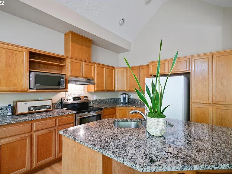 15443 SW Meadowlark Ct — Photo 10
