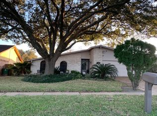 5519 Irish Hill Dr, Houston, TX 77053