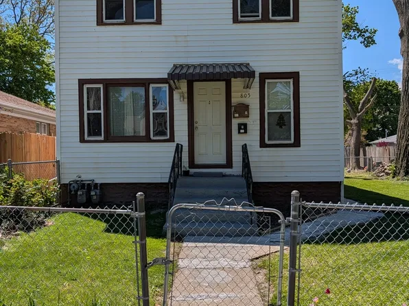 805 Audrey Nixon Blvd, North Chicago, IL 60064