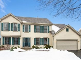 1151 Willoby Ln, Elgin, IL 60120