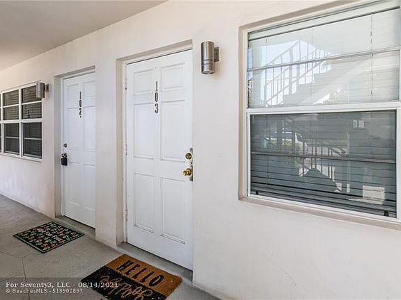 3rd image of 2715 NE 49th St APT 103