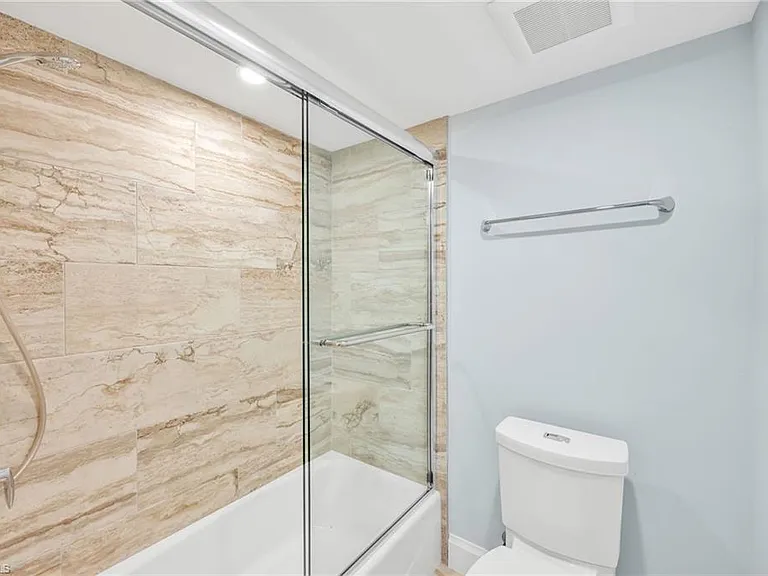 9653 Gulf Shore Dr #402 — Photo 32