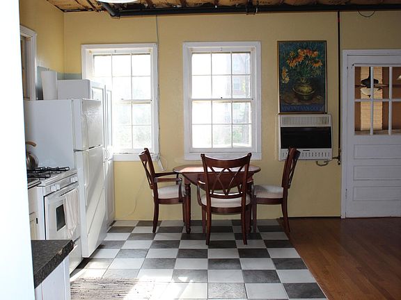 5th image of 3020 Rivermont Ave #Basement