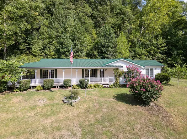 55 Hubball Rd, Branchland, WV 25506