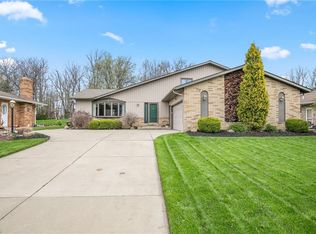 1950 Fay Dr, Parma, OH 44134