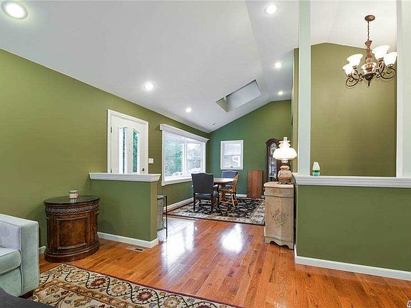 5th image of 55 Harding St #A