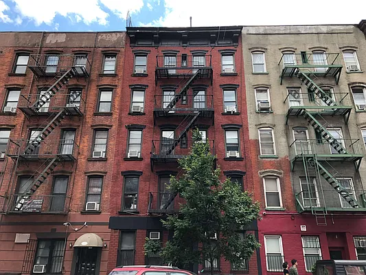 Rented by Evergreen Realty & Investments | media 1