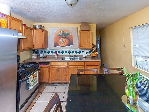 5th image of 324 Balham Ave