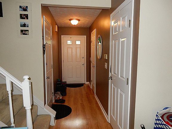 2nd image of 638 Stoneharbor Ln