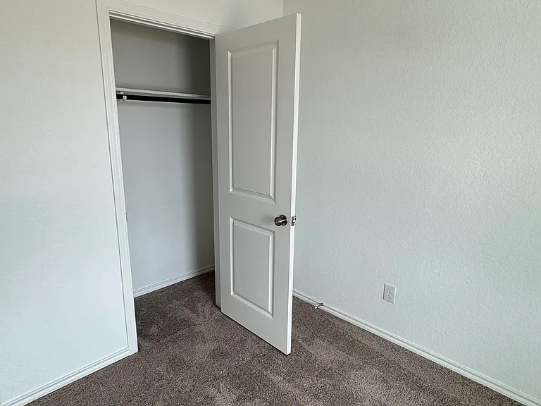 2303 Medusa Dr — Photo 7