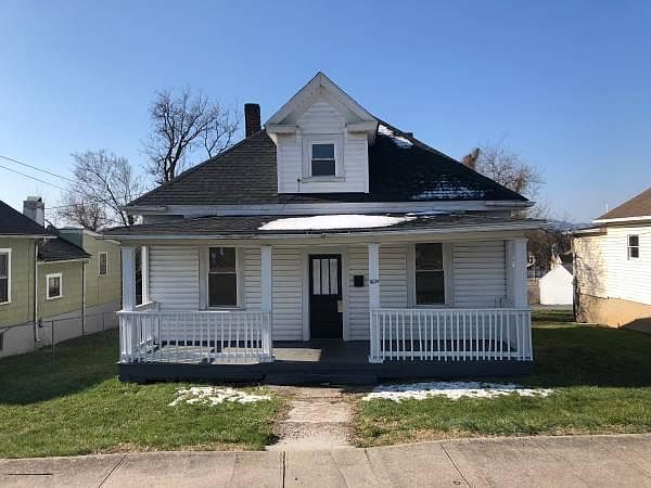 1st image of 1624 Moorman Ave NW