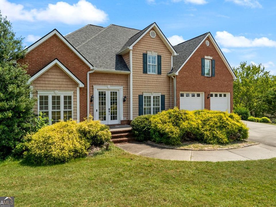 1st image of 407 Overlook Way