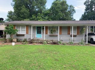 1111 Deering St, Cleveland, MS 38732