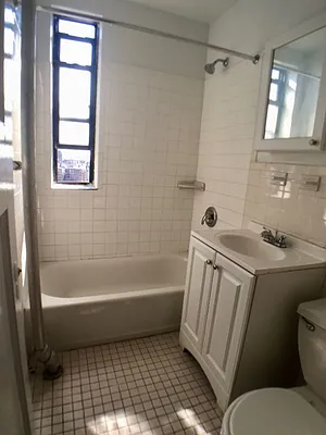 Rented by Sovereign Associates | media 9