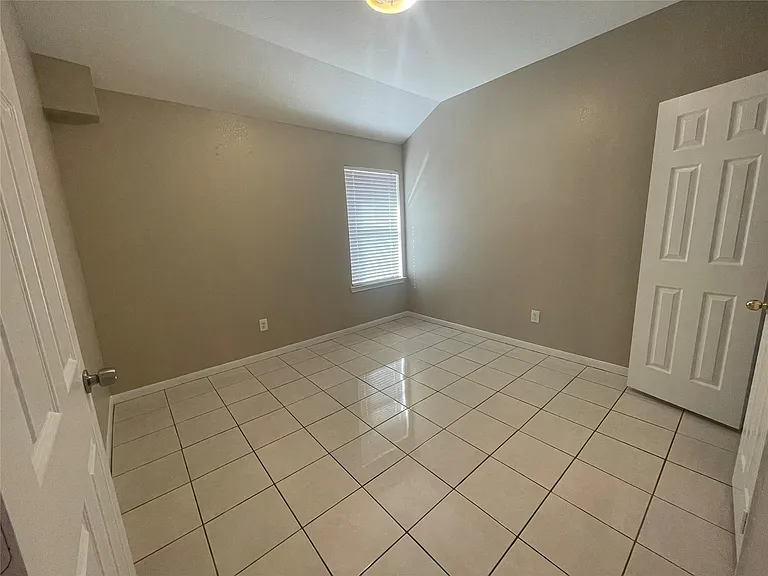 9135 Gianna Ct — Photo 13