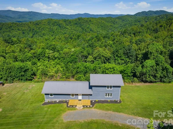 822 Windy Mountain Rd, Deep Gap, NC 28618