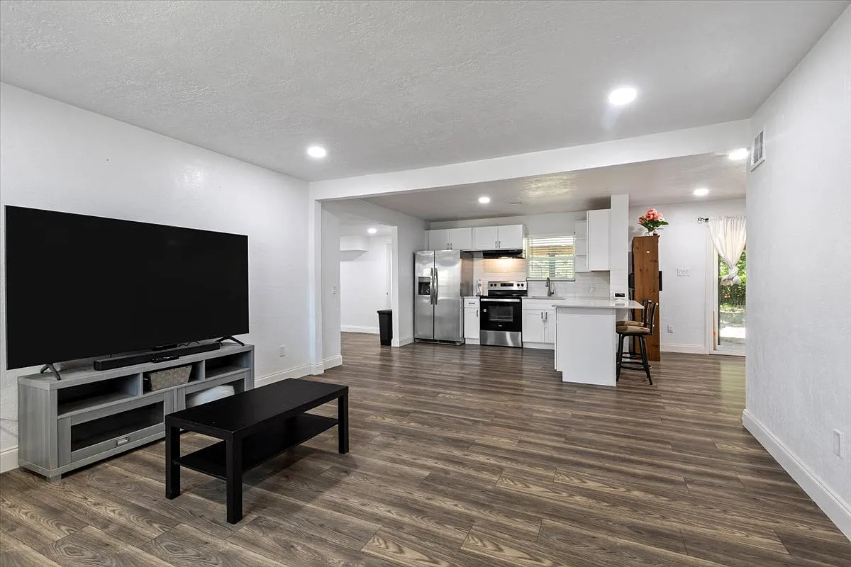 122 Northeast Angus Street - 1 — Photo 3
