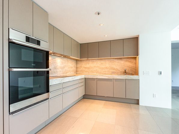 1388 Gough St APT 606