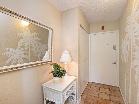 3rd image of 4800 Ocean Beach Blvd APT 322