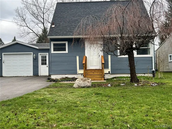 56 River St, Batavia, NY 14020