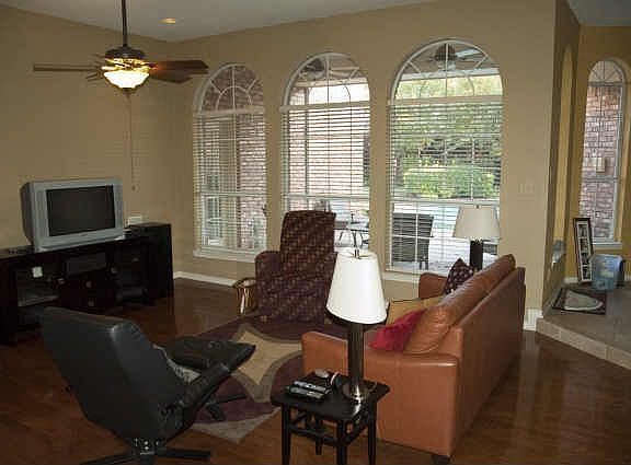 4th image of 6316 Thornbranch Dr