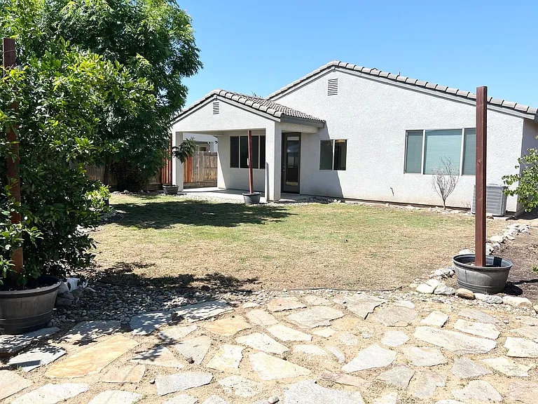 937 Lindsay Ln — Photo 23