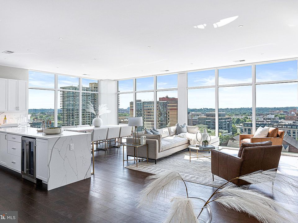 1st image of 925 N Fairfax St #Penthouse 03