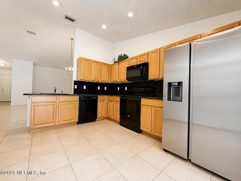 2 Sebastian Ct #B — Photo 10