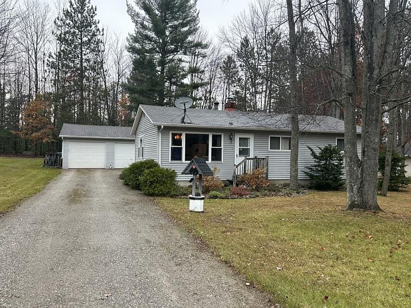1st image of 10898 Park Dr