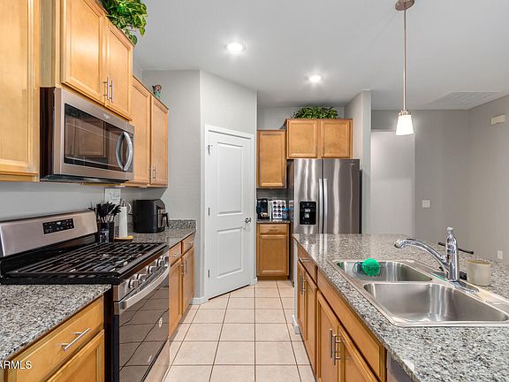 5th image of 7059 E GAMEBIRD Way