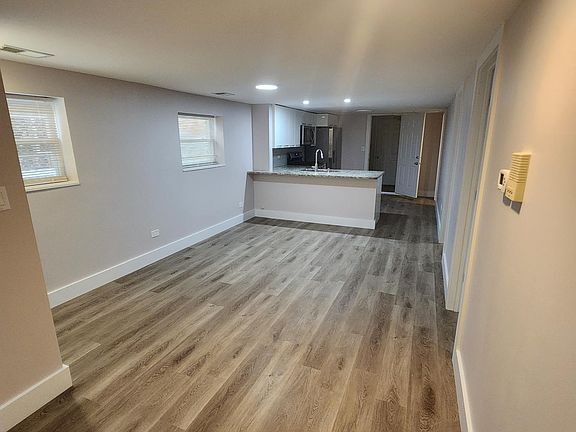 5th image of 5812 N Campbell Ave #G