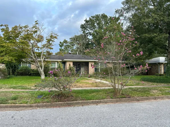 705 Oak Hill Rd, Mobile, AL 36609
