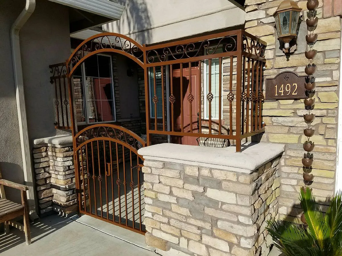 1492 Westmore Ct photo 1
