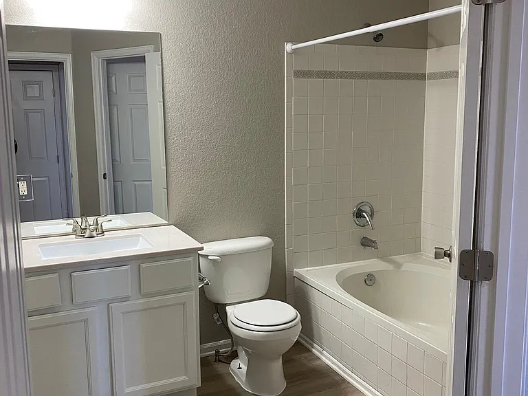 14296 E Whitaker Pl #106 — Photo 2