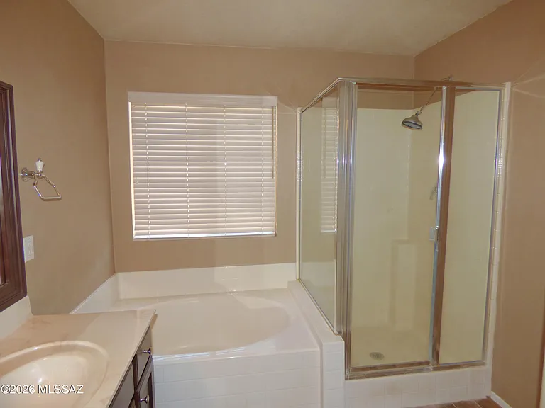 5562 W Peaceful Dove Pl — Photo 18