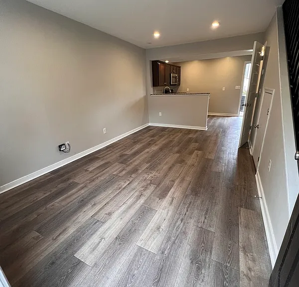 509 N 35th St #9 — Photo 2