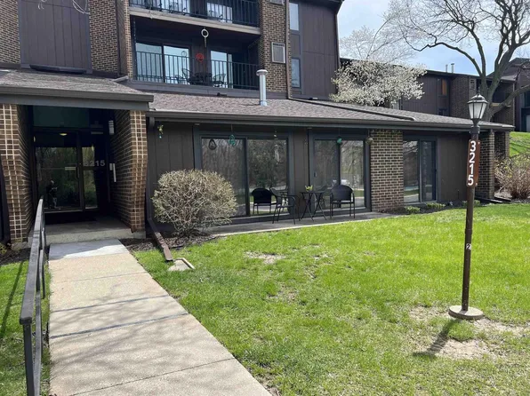 3215 Creek View Drive #1, Middleton, WI 53562