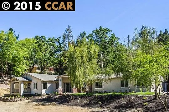 621 Logan Ln photo 1