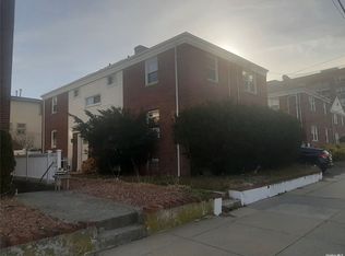 66 Neptune Blvd APT 1A, Long Beach, NY 11561