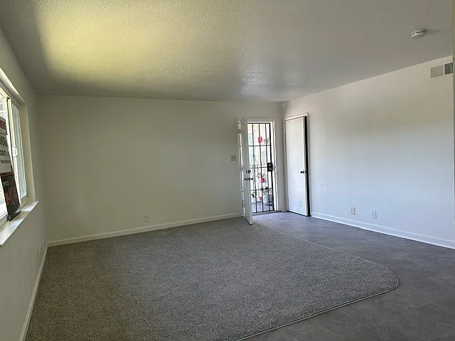 2727 El Parque Cir #C — Photo 3